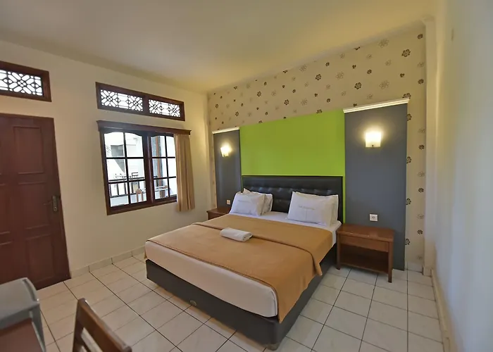 Sandat Hotel