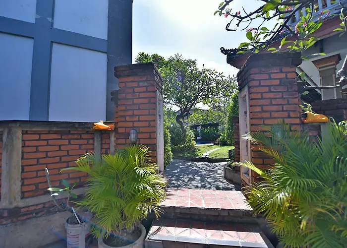 Hotel Sandat 3*